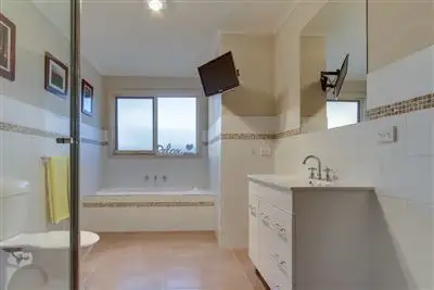 Seventh view of Homely unit listing, 2/24 Aubrey Grove, Boronia VIC 3155