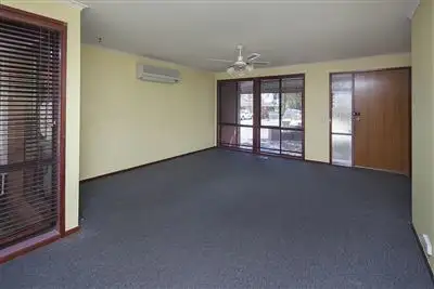 Fifth view of Homely house listing, 10 Milne Court, Langwarrin VIC 3910