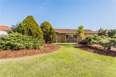 Sixth view of Homely house listing, 4 Clover Place, Bibra Lake WA 6163