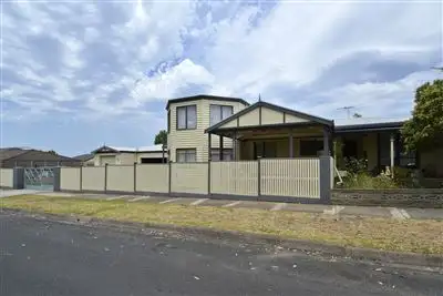 31 Bayview Parade, Hamlyn Heights VIC 3215