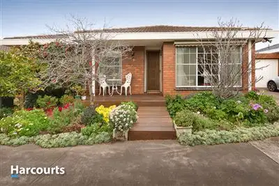2/15 Beatty Parade, Mornington VIC 3931