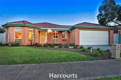 51 Oaklands Way, Pakenham VIC 3810