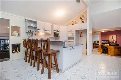Fifth view of Homely house listing, 14 Lupin Court, Cranbourne North VIC 3977