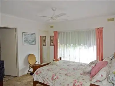 Seventh view of Homely house listing, 8 Hulme Drive, Wangaratta VIC