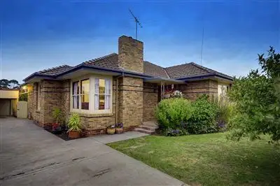 7 Knight Avenue, Herne Hill VIC 3218