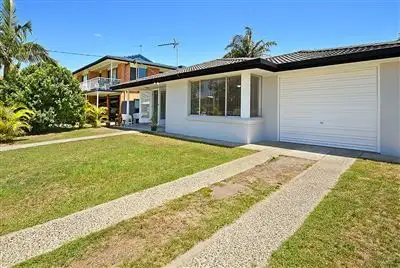 19 Shoveller Avenue, Paradise Point QLD 4216