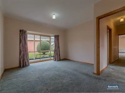 Seventh view of Homely unit listing, 4/1 Princes Way, Drouin VIC 3818