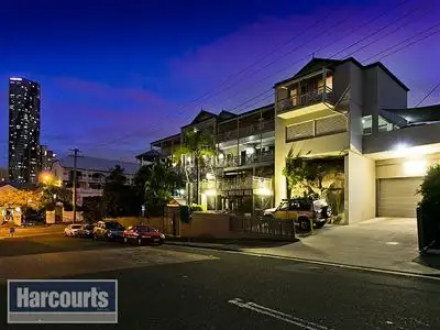 Second view of Homely unit listing, 4/142 St Pauls Terrace, Spring Hill QLD 4000