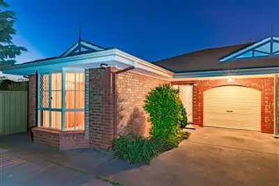 3/2 Golfers Avenue, Seaton SA 5023