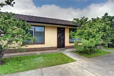 2/9 Bartlett Terrace, Semaphore Park SA 5019