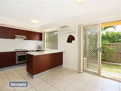2/7 Johnston Street, Carina QLD 4152