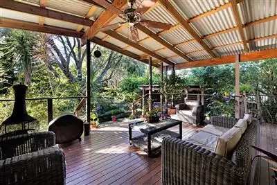 13 Second Avenue, Labrador QLD 4215