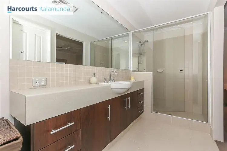 Fifth view of Homely house listing, 4 Sessilis Crescent, Wattle Grove WA 6107