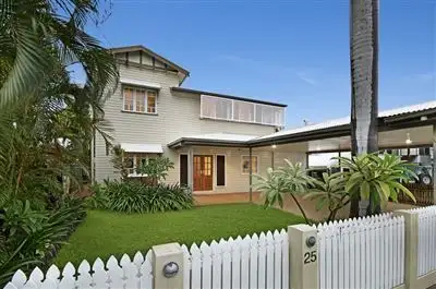 25 Princes Road, Hyde Park QLD 4812