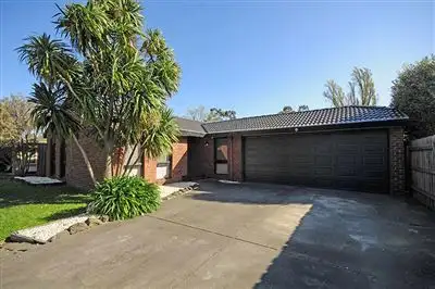 5 Adele Close, Narre Warren VIC 3805