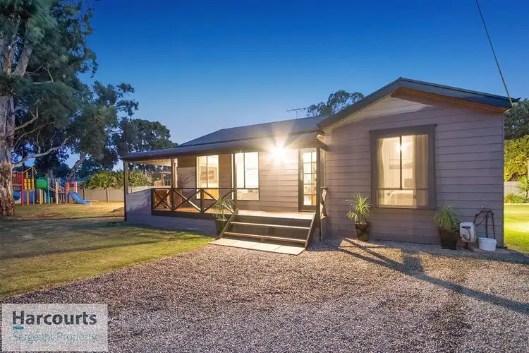 8 Fay Crescent, Salisbury North SA 5108