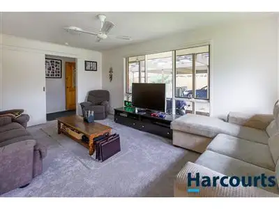Sixth view of Homely house listing, 8 Stratfield Court, Warragul VIC 3820