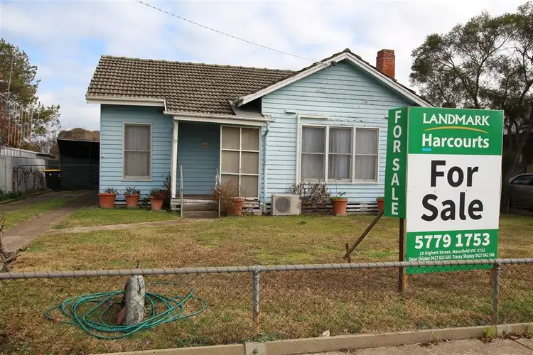 19 Finlason street, Mansfield VIC 3722