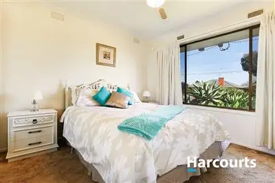 Fifth view of Homely house listing, 10 Evans Street, Lalor VIC 3075