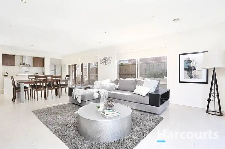 Second view of Homely house listing, 10 Pontoon Street, Lalor VIC 3075
