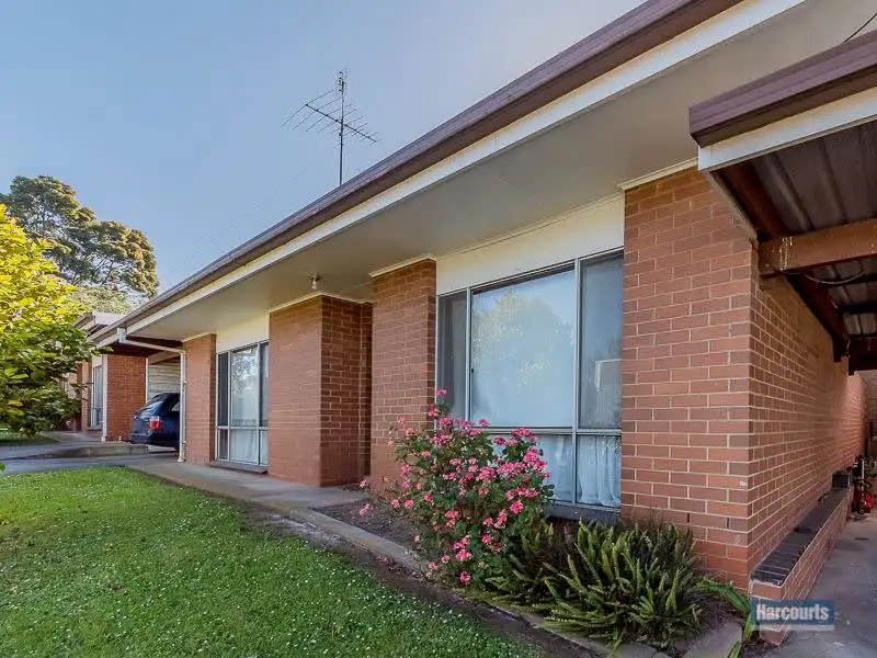 Main view of Homely unit listing, 2/213 Princes Way, Drouin VIC 3818