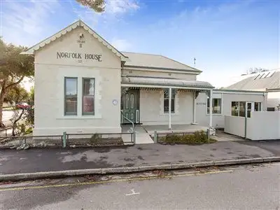 41 Victoria Street, Victor Harbor SA 5211