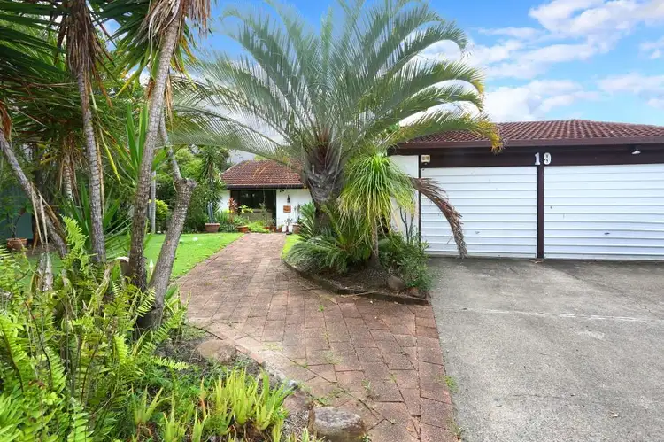 19 Rumbalara Street, Ashmore QLD 4214