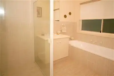 Fifth view of Homely house listing, 4 Craven Court, Happy Valley SA 5159