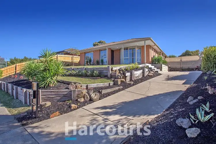 13 Leigh Drive, Pakenham VIC 3810