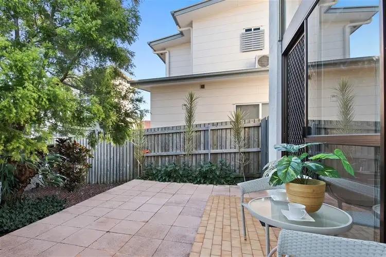 Sixth view of Homely townhouse listing, 2/36 Osterley Road, Carina Heights QLD 4152