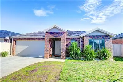 27 Normlyttle Parade, Miners Rest VIC 3352