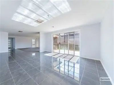 Fifth view of Homely house listing, 20 Buscombe Crescent, Drouin VIC 3818