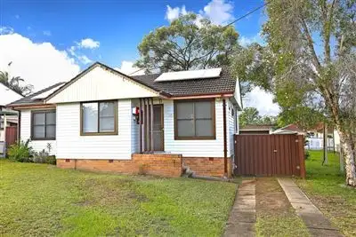 Second view of Homely house listing, 40 Popondetta Rd, Whalan NSW 2770