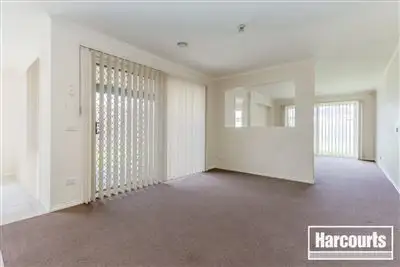 Seventh view of Homely house listing, 5 St Mellion Court, Cranbourne VIC