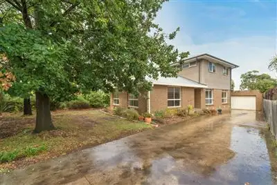 8 Benambra Street, Mornington VIC 3931