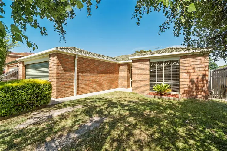 21 Rocklea Crescent, Skye VIC 3977