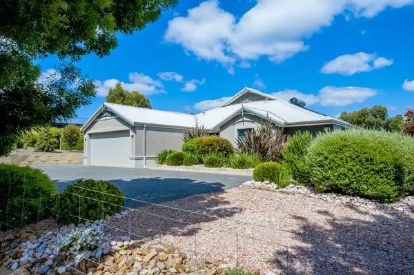 25 Robinia Way, Bridgetown WA 6255