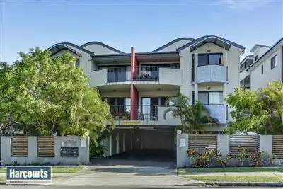 5/9 McNaughton Street, Redcliffe QLD 4020