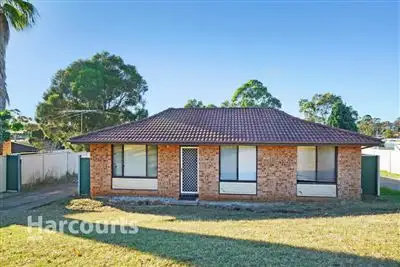11 Woodcourt Street, Ambarvale NSW 2560