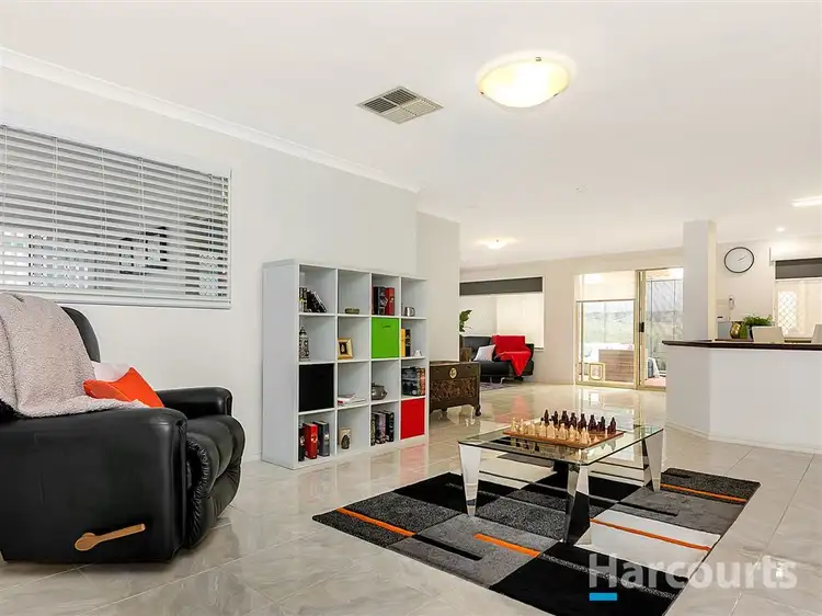 Second view of Homely house listing, 5 Eden Mews, Kinross WA 6028