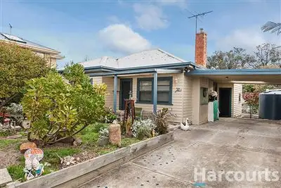 32 Mitchell Street, Seaford VIC 3198