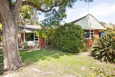 50 Banyard Ave, Kelmscott WA 6111