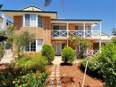 Second view of Homely house listing, 4 Munns Place, Kardinya WA 6163