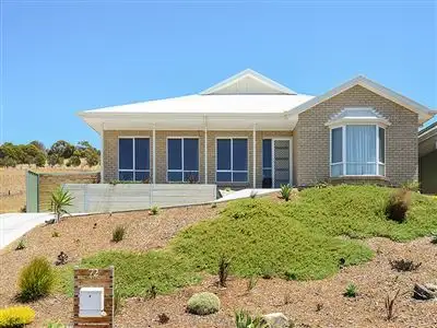 72 Wishart Crescent, Encounter Bay SA 5211