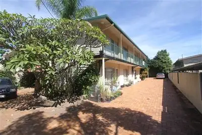 Main view of Homely unit listing, 4/24 Darrambal Street, Chevron Island QLD 4217