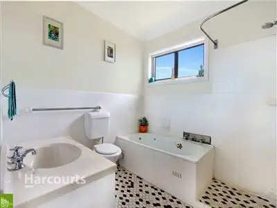 Sixth view of Homely house listing, 60 Edgeworth Avenue, Kanahooka NSW 2530