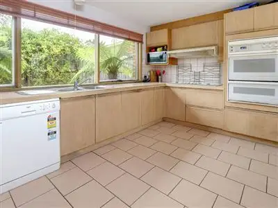 Sixth view of Homely house listing, 10 Rollings Close, Rosebud VIC 3939