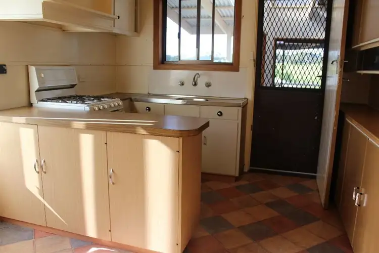 Third view of Homely house listing, 8-10 Charles Street, Hamilton VIC 3300