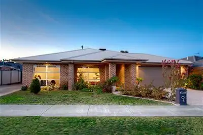 4 Jonathan Court, Brown Hill VIC 3350