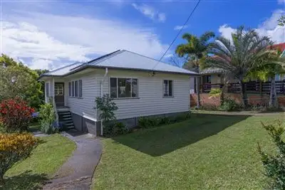 Main view of Homely house listing, 736 Cavendish Road, Holland Park QLD 4121